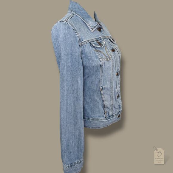 Hollister Light Wash Denim Jacket Women’s Medium Button Front Classic Fit - Picture 3 of 7